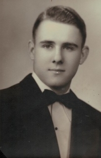 Douglas Thom, Jr.