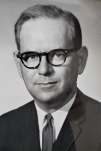 Henry Nelson Conway, Jr., 